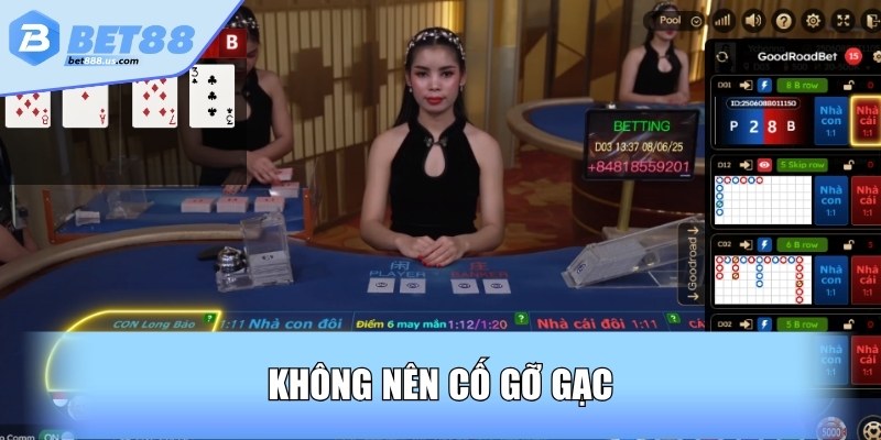 Không nên cố gỡ gạc
